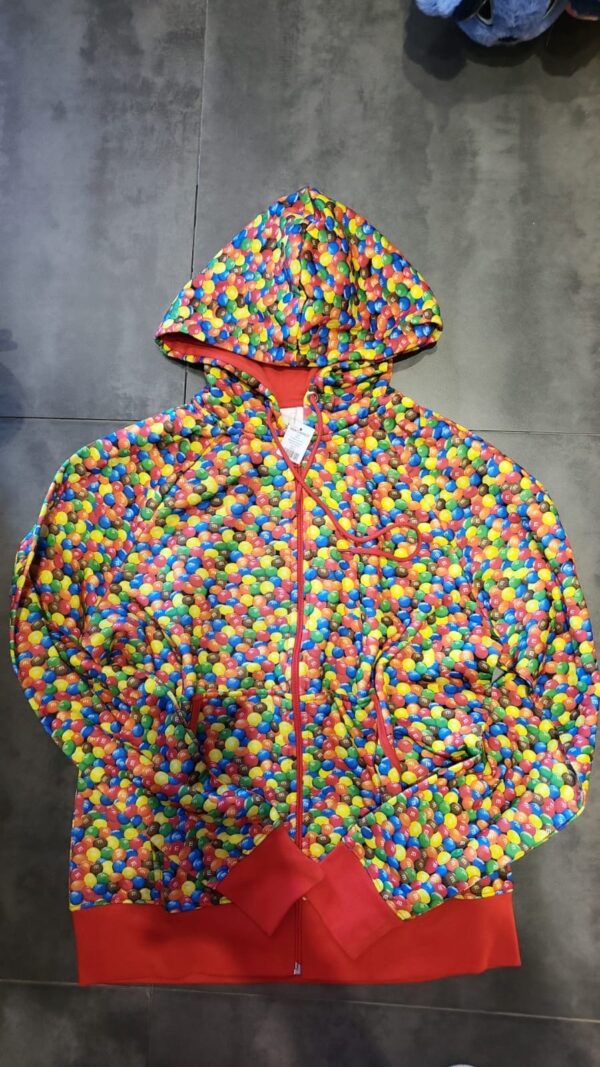 ‏M&Ms hoodie size L